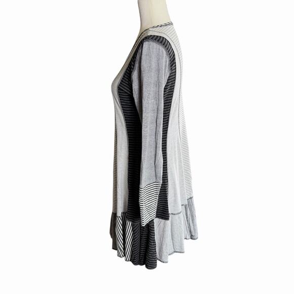 Cameleon Minnesota Bamboo Dress Black Gray Striped M/L Abstract Artsy Flouncy - Picture 2 of 9
